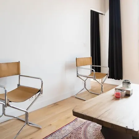 Апартаменты Bright 40M Refurbished Near Paris *