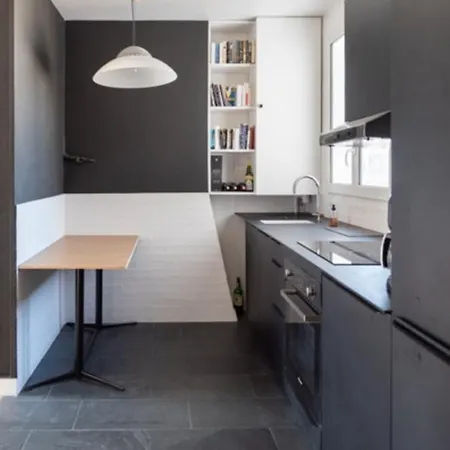 Bright 40M Refurbished Near Paris *